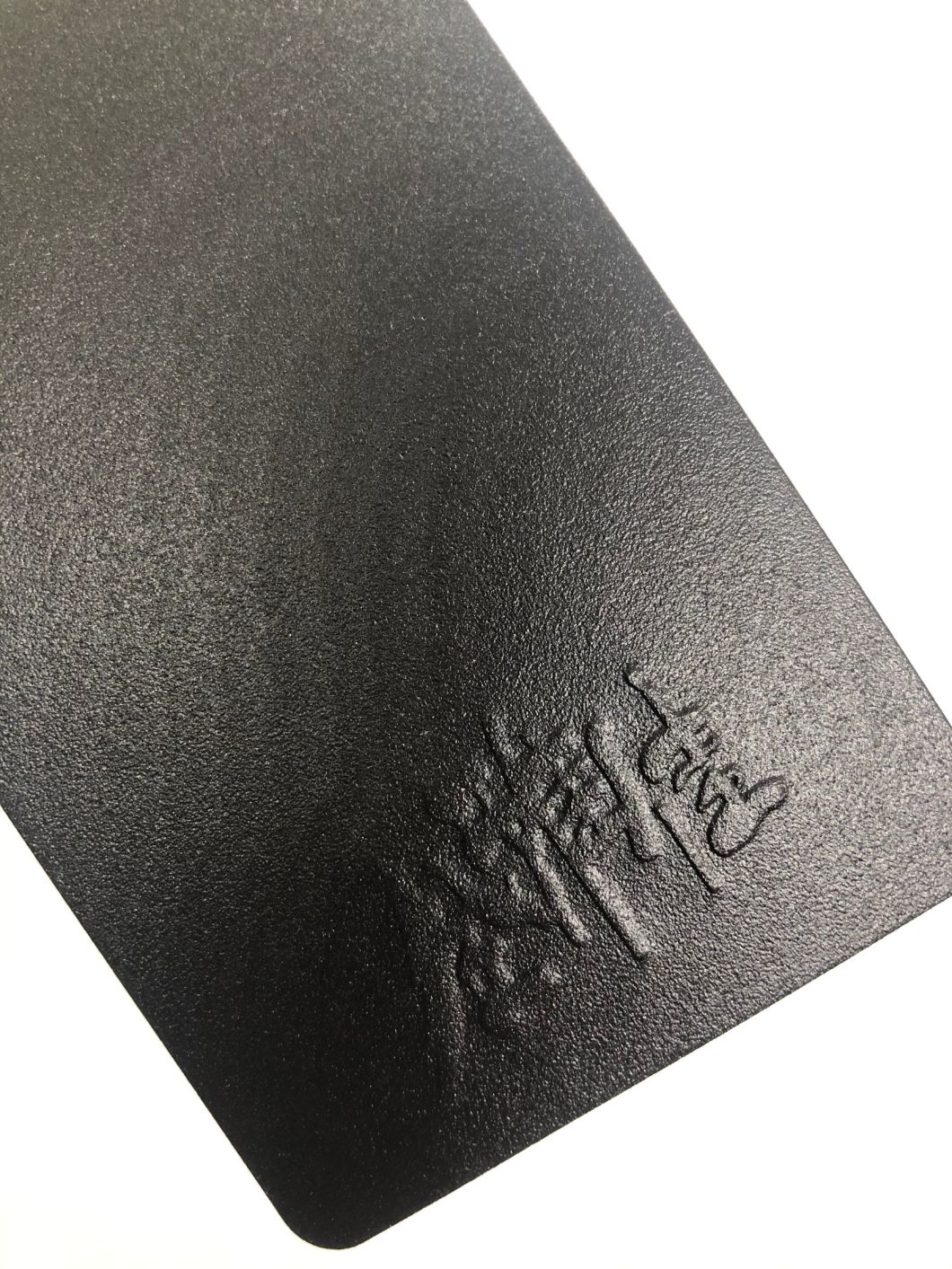 capa de polvo de tono martillo