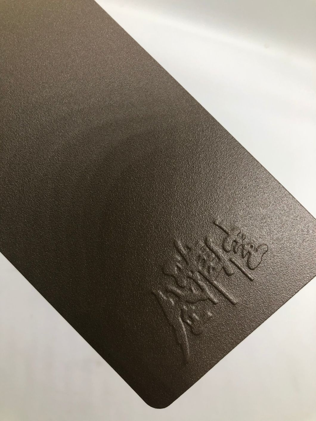 capa de polvo blanco perla